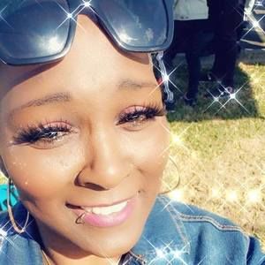 Meet your Posher, Jemella